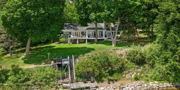 5890 Hardscrabble Circle