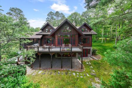 4127 Shad Rap Trail NE
