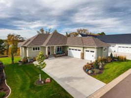 7 Kestrel Court