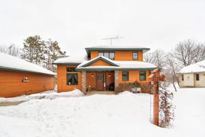 9045 Maple Shores Drive