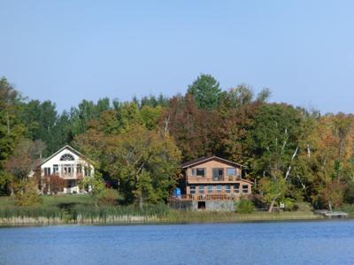 499 Tamarack Court NE