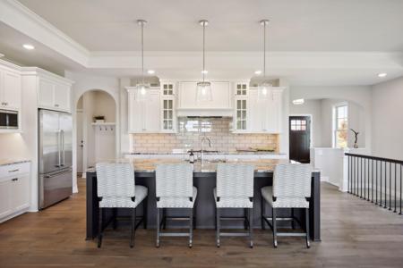 6357 Lakeside Drive