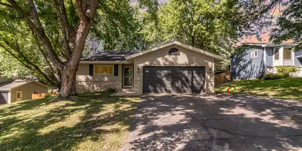 3298 Balsam Street SW