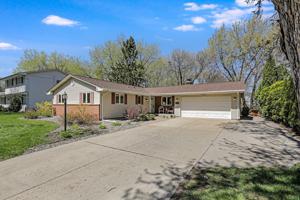 11008 Schoolcraft
