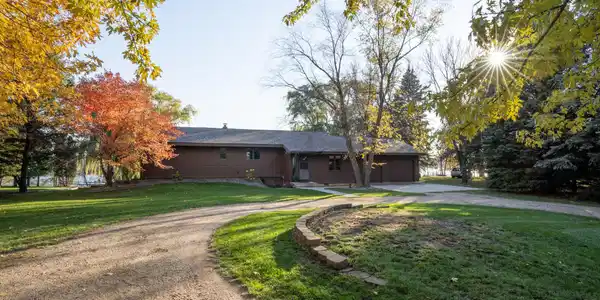 815 Horseshoe