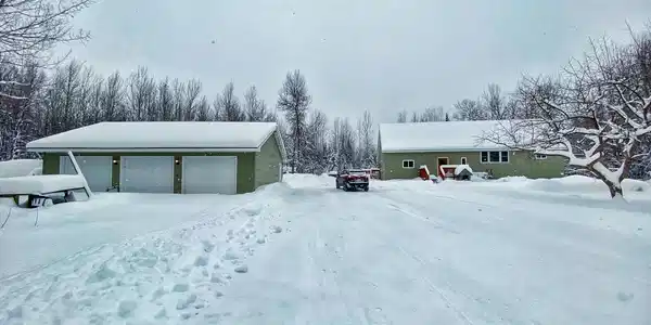 42687 Chase Lake