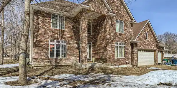 3085 Cardinal Cove