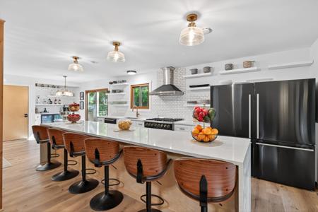 3225 Wellington Lane N