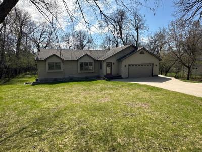 9 Nakota Drive NE