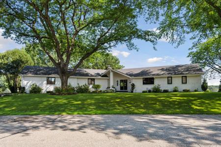 3550 Island View Circle NW
