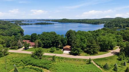 39398 Moonlight Bay Trail