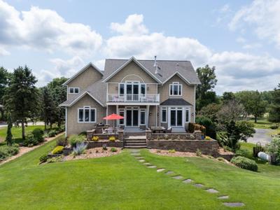 830 Prairie Island Road N