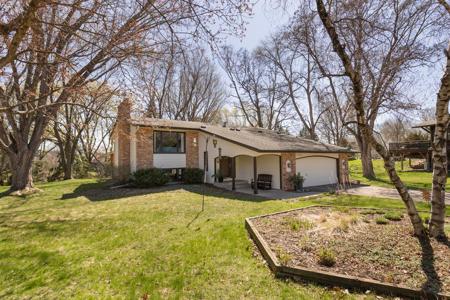 15372 Sandhill Circle