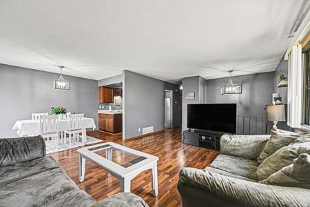 9209 Dartford Road