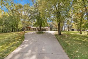 6890 Long Lake Road