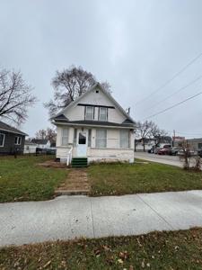 16 10th Street NE