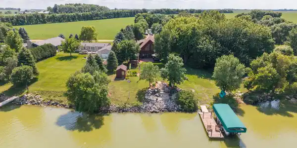 54 Pommier Lane