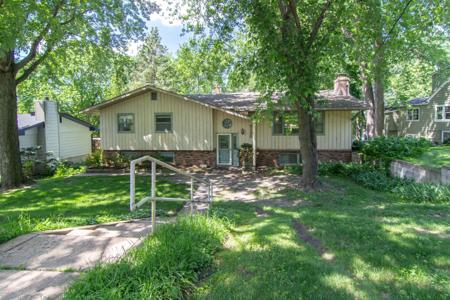 3135 Woodbridge Street