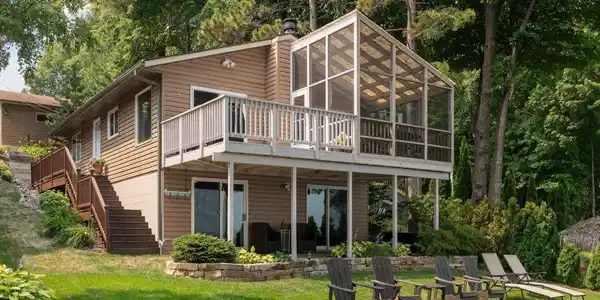 3004 Highland