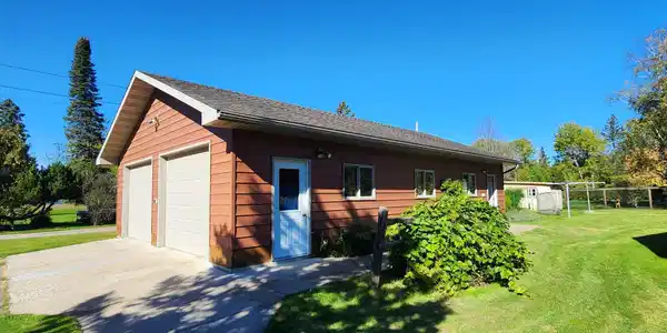 3605 Town Road 92 E
