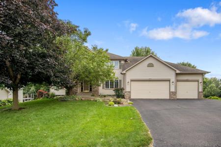 3043 Viewcrest Circle NW