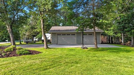 16326 Birchwood Lane