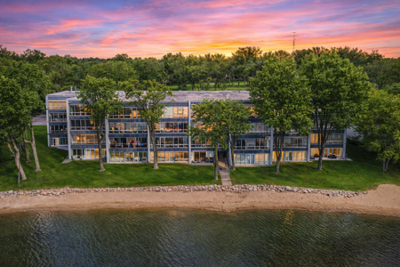 315 Park Lake Boulevard