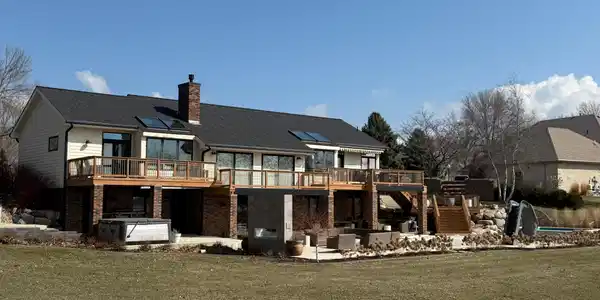 407 Country Club Drive NE