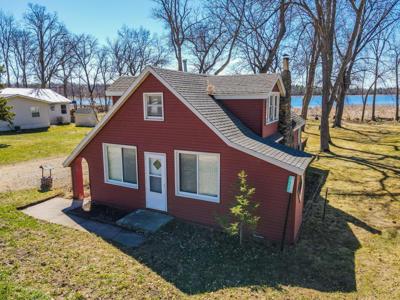 39584 Twin Lakes Road