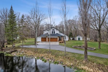 581 Shorewood Drive