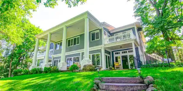128 Dellwood Avenue