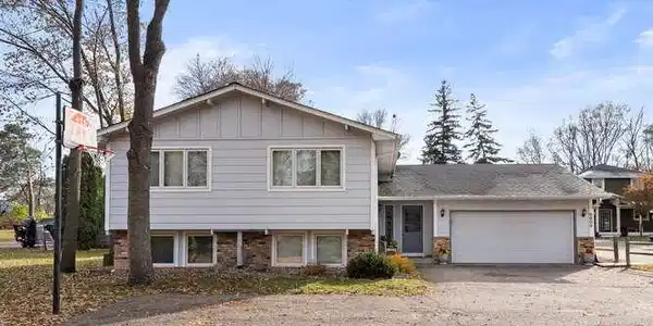 6609 Bartlett