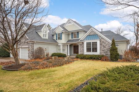 411 Vadnais Lake