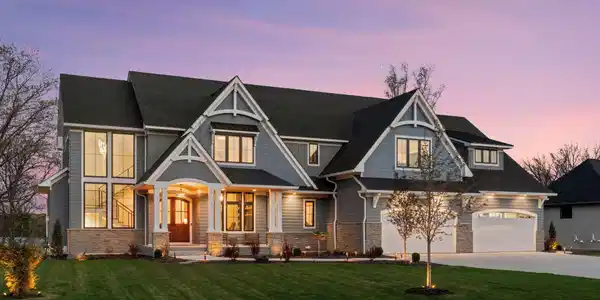 3734 Woodland Cove Parkway
