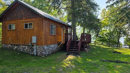Cabin 8 Bowstring Shores