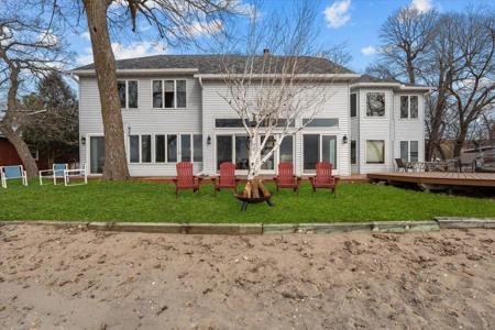 40090 Blue Heron Loop