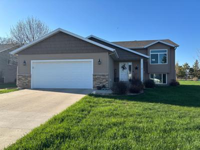 1816 Spruce Grove Trail