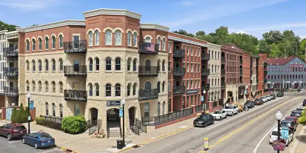 350 Main Street N