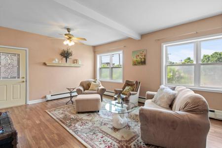 110 1st Avenue W