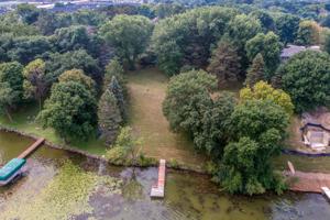 8528 Waters Edge