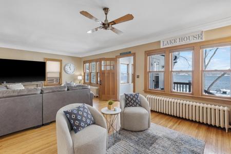 2560 Shore