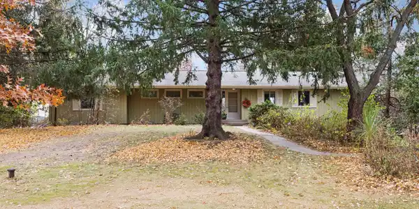 26 Duck Pass Road