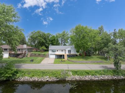 1252 W Lake Cowdry Road NW