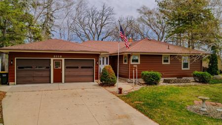 2113 Country Club Drive NE