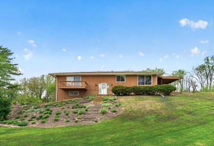 2420 Lancaster Lane N