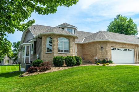3022 Highpointe Curve