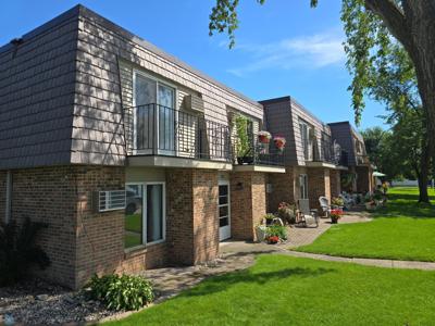 324 W Lake Drive