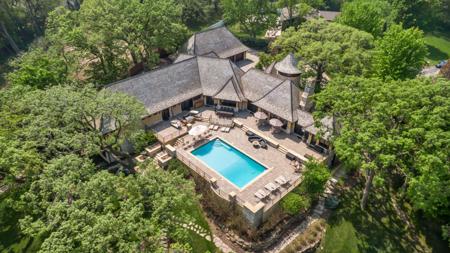 12535 Beach Circle