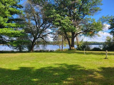 876 East Lake Lane