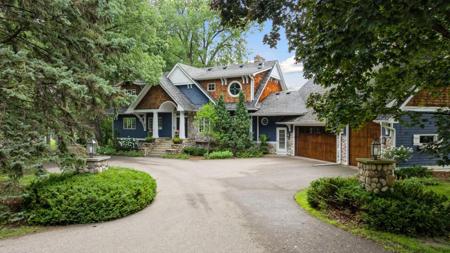 3135 North Shore Drive